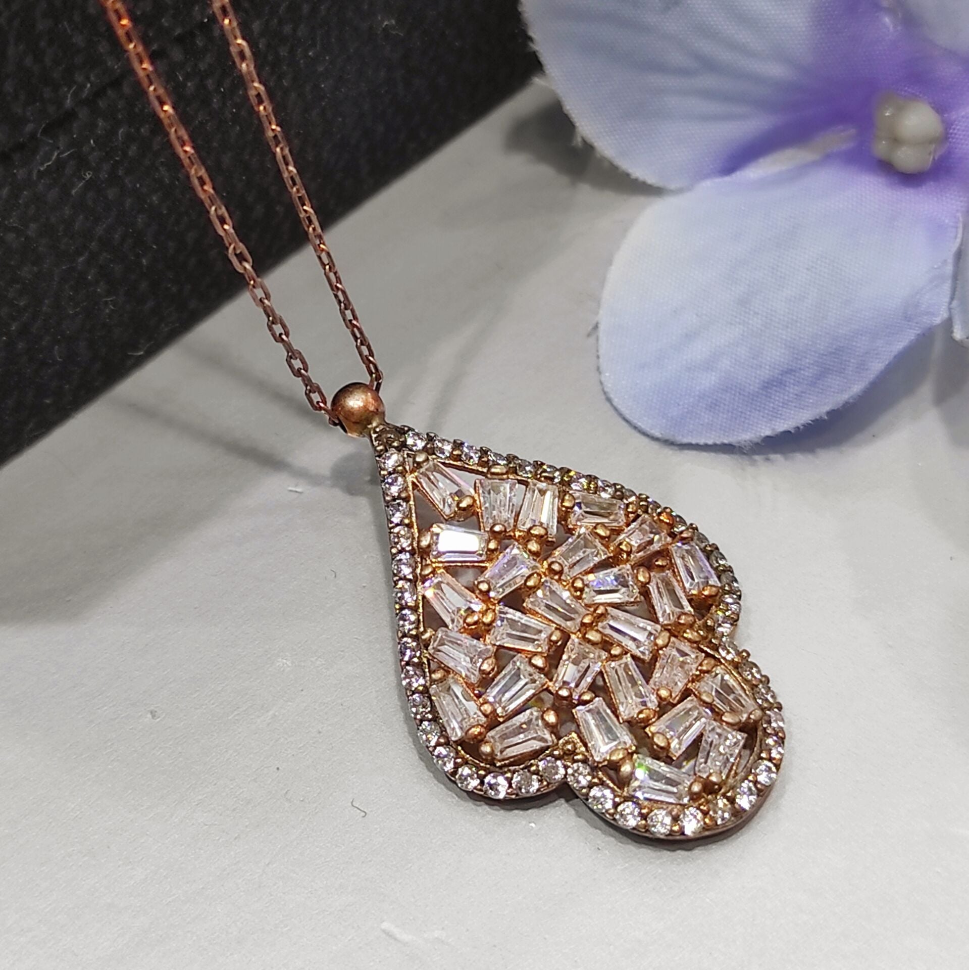 Bagety Taşlı Rose Gümüş Kolye