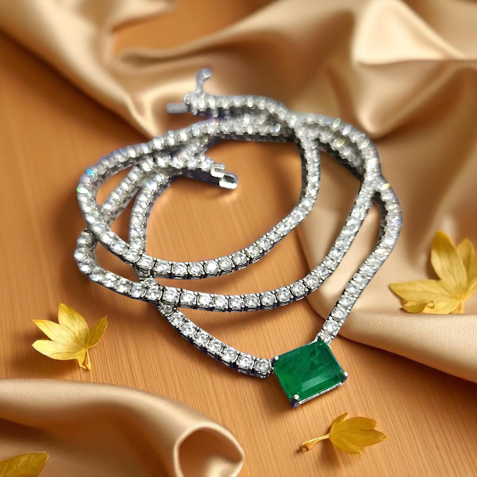 Paraibu ve Swarovski Taşlı Altın Rodajlı Gümüş Suyolu Kolye