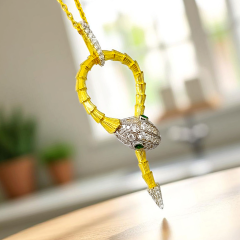 Yılan model Altın Kaplamalı Gümüş İthal Tasarım Kolye