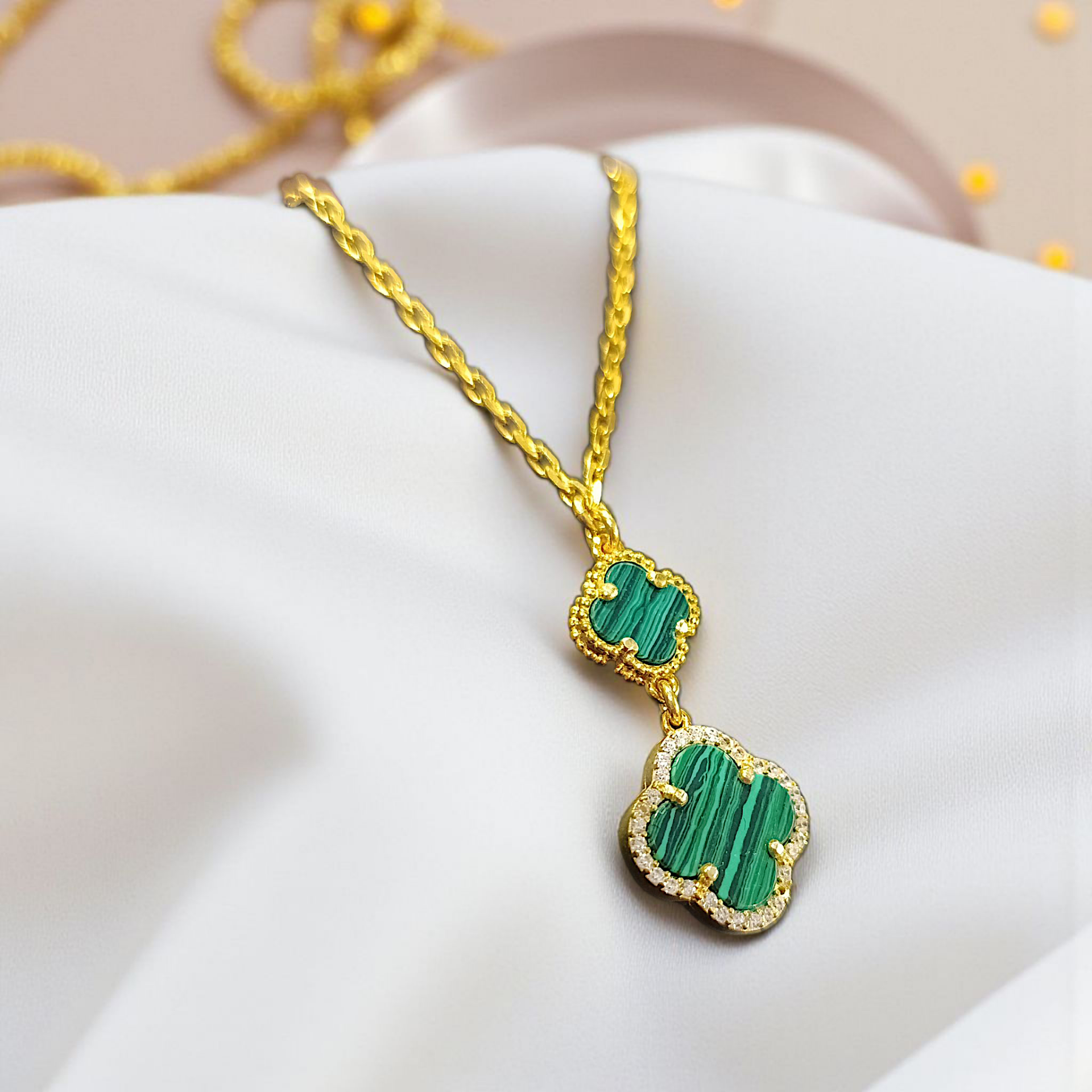 Malakit Taşlı Altin Kaplamalı Vancilfe Gümüş Kolye