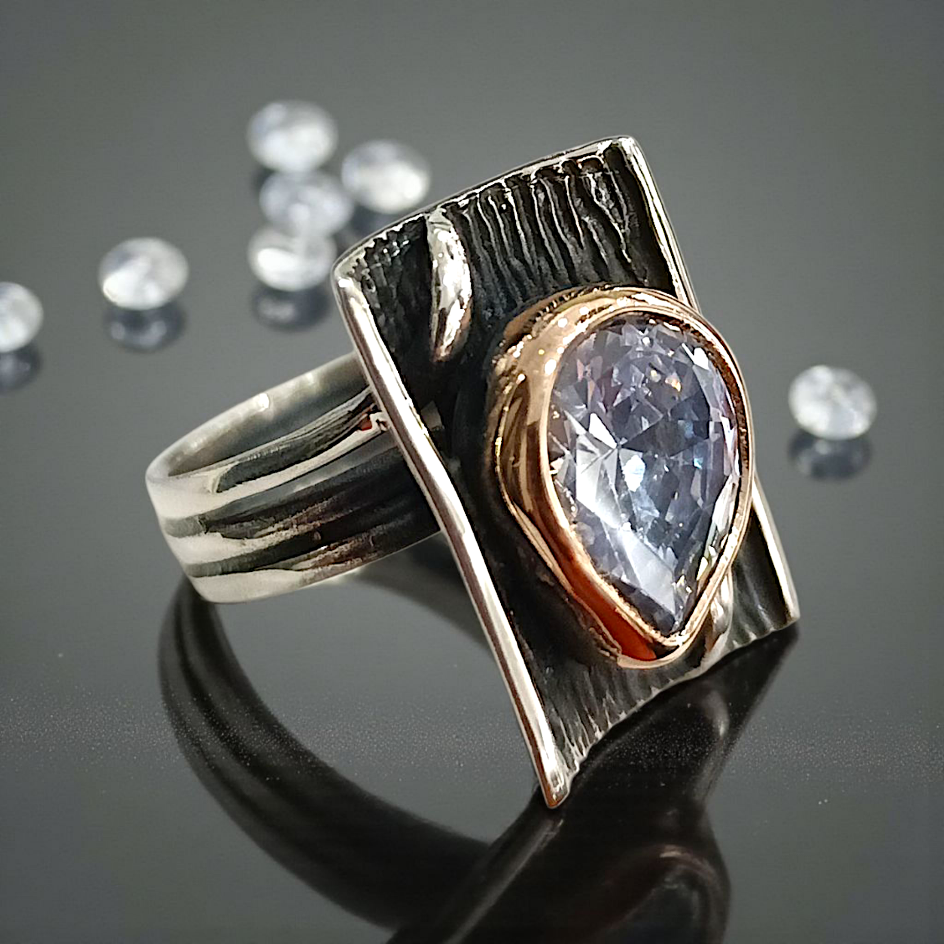 Swarovski Taşlı Elişi Tasarım Yüzük