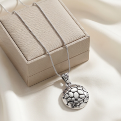 925 Ayar Tasarım İthal Dövmeli Gümüş Kolye