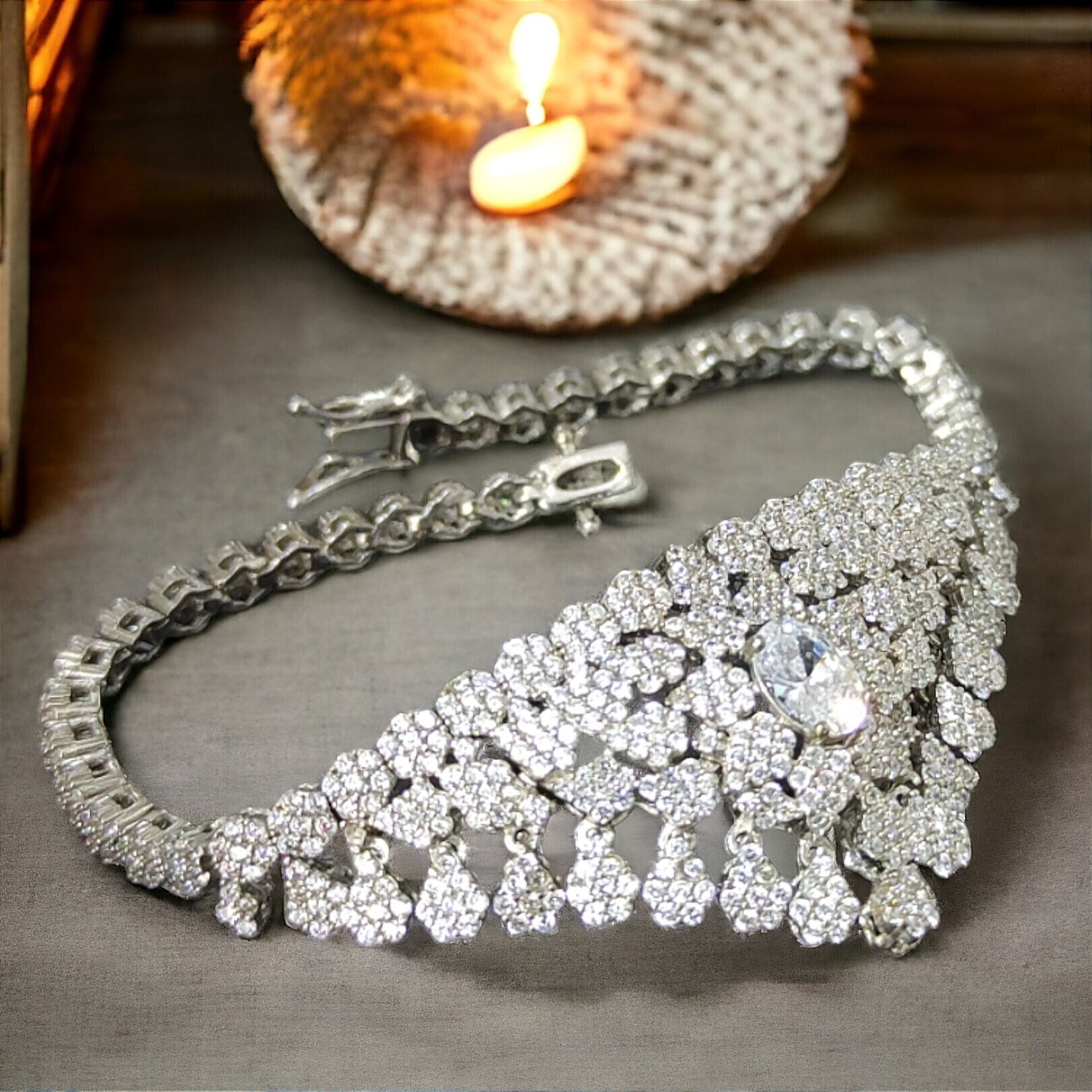 Damla Model Zirkon Taşlı , Altın Rodajlı Gümüş Bileklik