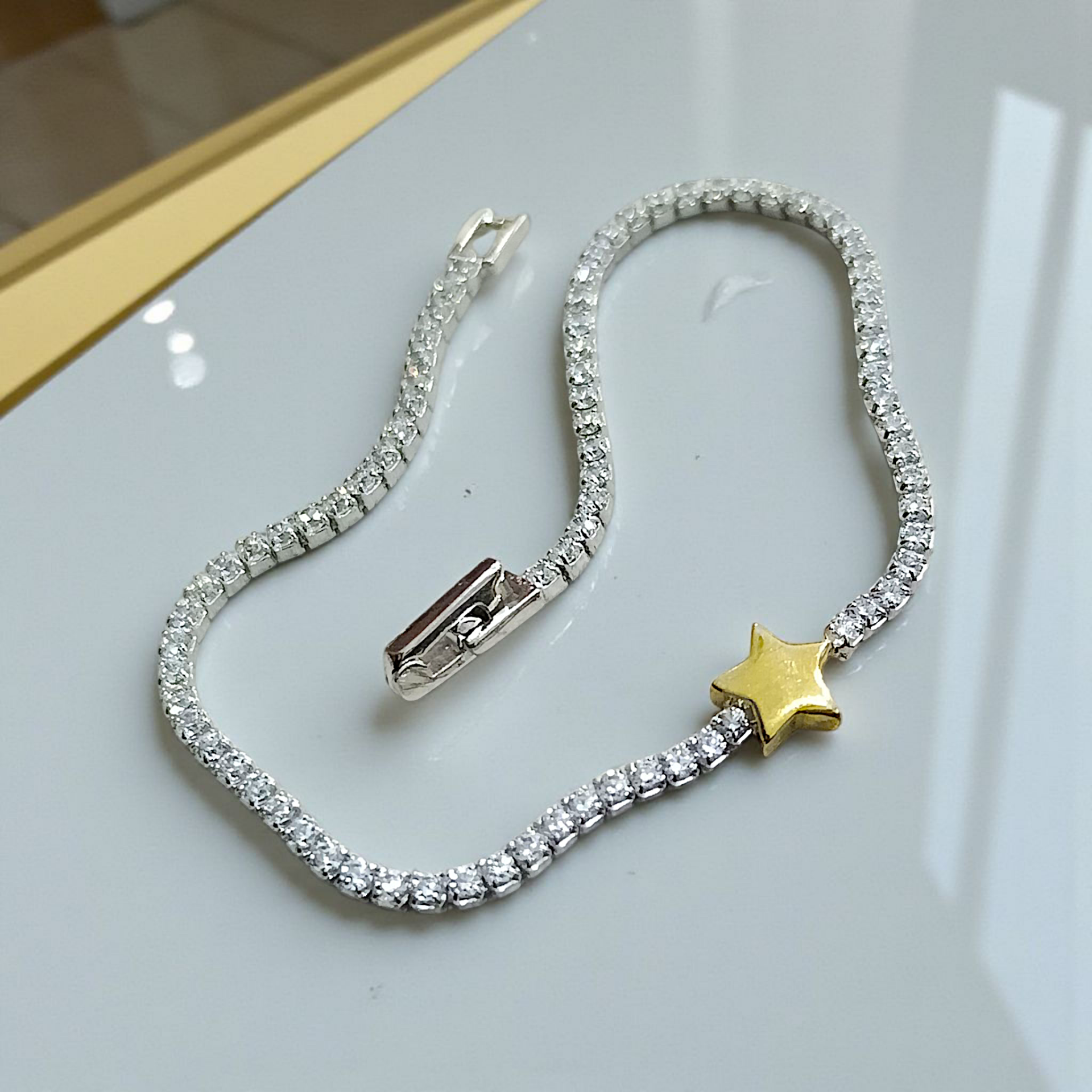 Swarovski Taşlı Altın Kaplamalı Yıldız Suyolu Gümüş  BileklikBile