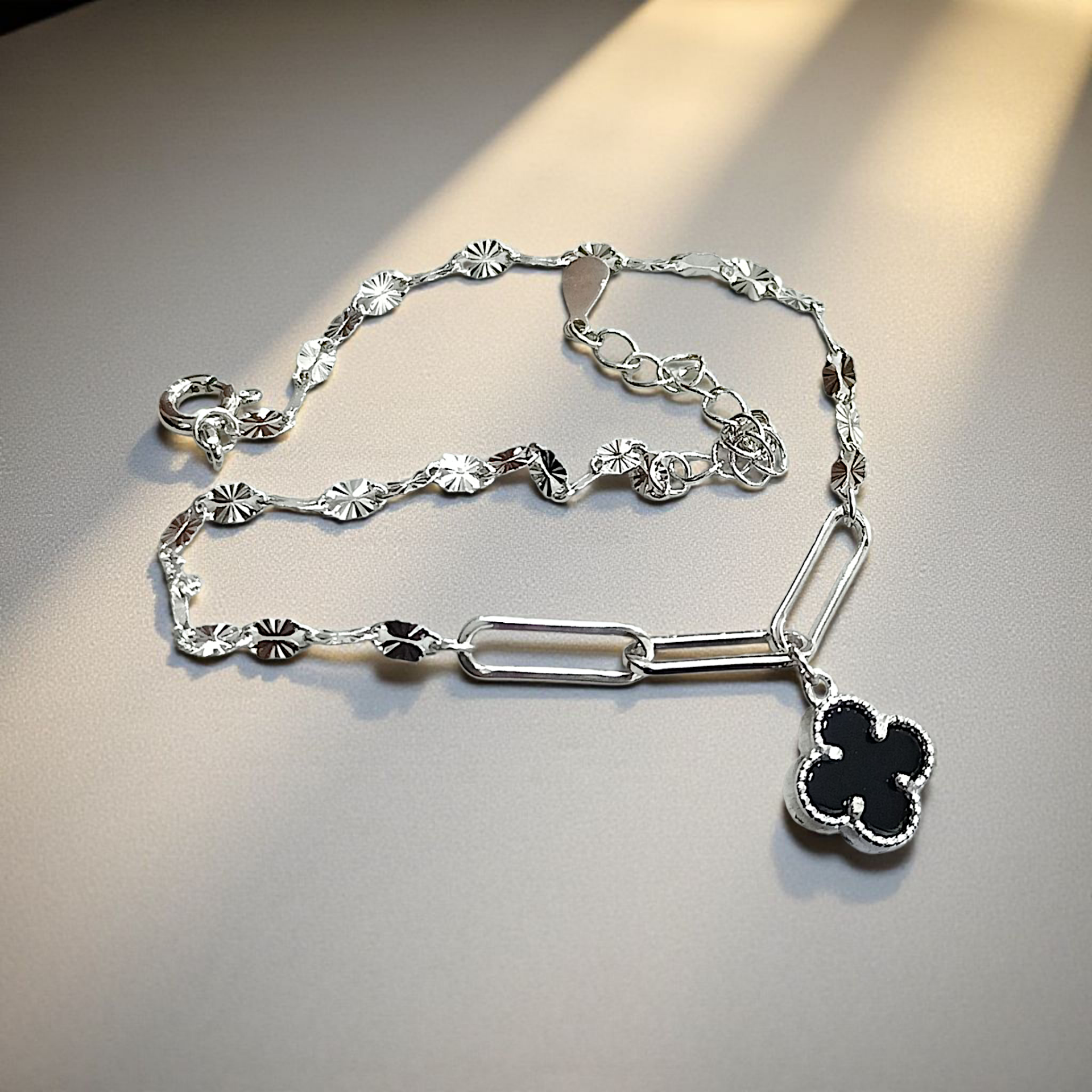 Vanclife Yonca Model Altın Rodajlı Gümüş Bileklik