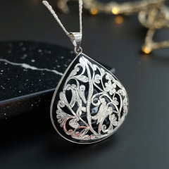 Oltu Taşlı Tek Tasarım Elişi Gümüş Kolye