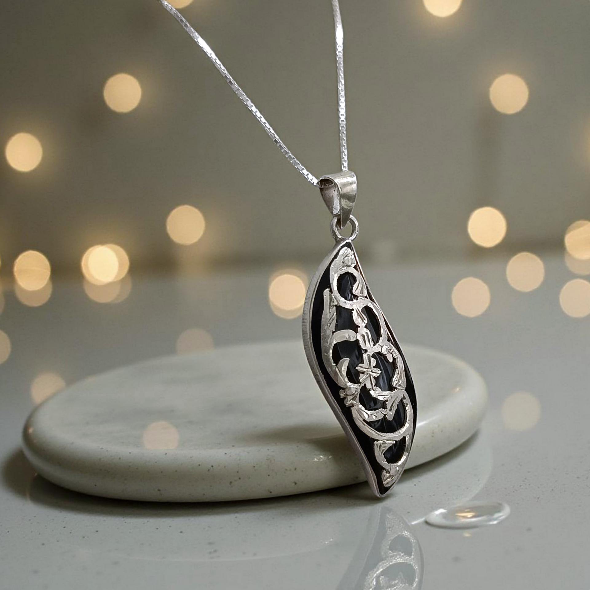 Oltu Taşlı Elişi Tasarım Gümüş Kolye