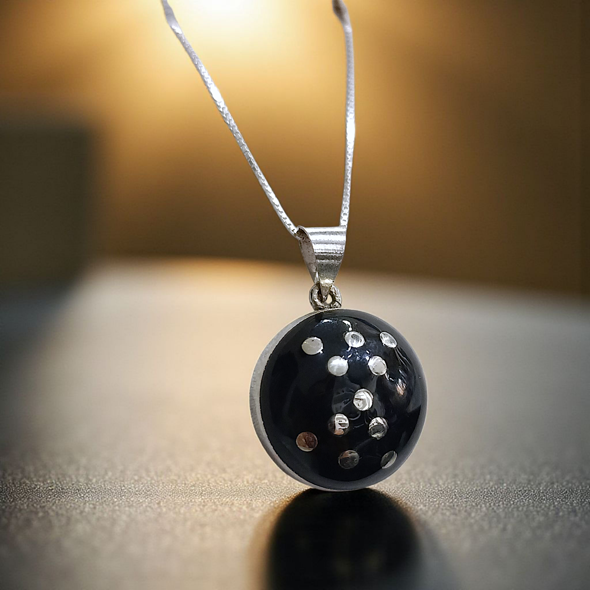 Oltu Taşlı Tasarım Yuvarlak Gümüş Kolye