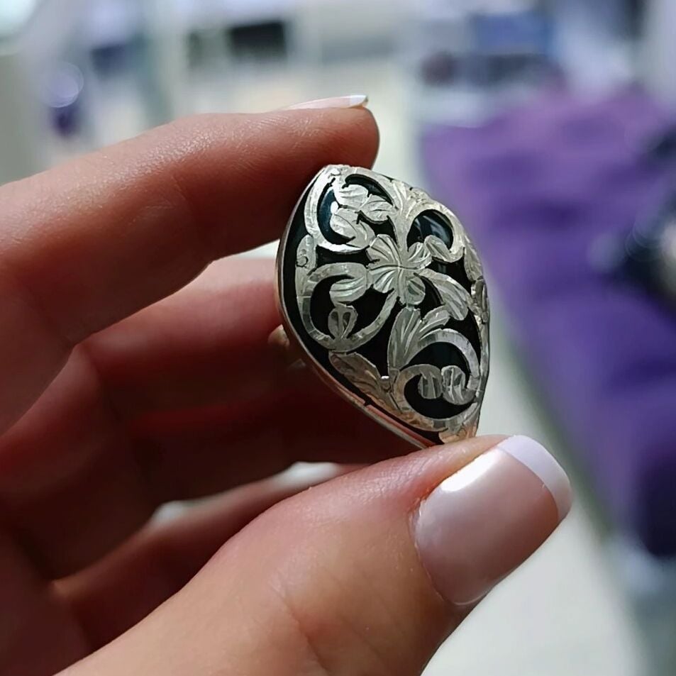 Oltu Taşlı Tek Tasarım Elişi Gümüş Yüzük