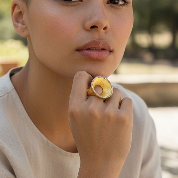 Tasarım Swarovski Taşlı Altın Kaplamalı Gümüş Yüzük