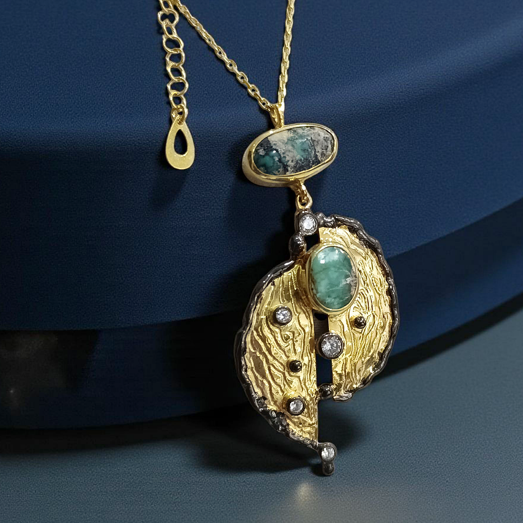 Fruze Turkuaz Taşlı Tek Tasarım Altın Kaplamalı Gümüş Kolye