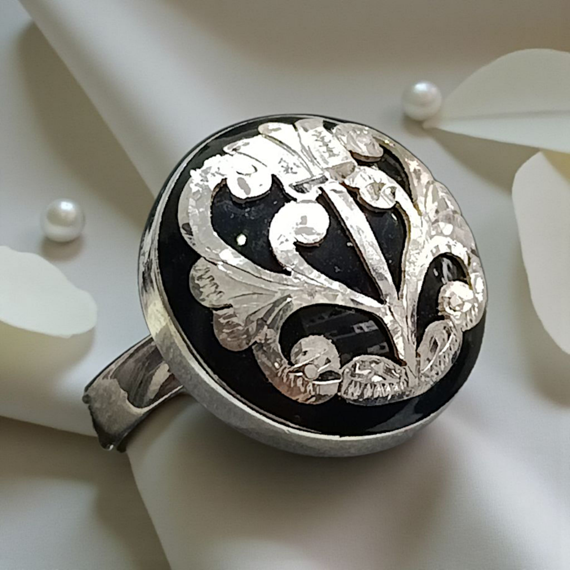 Oltu Taşlı Yuvarlak Elişi Tasarım Gümüş Yüzük