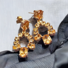 Topaz Taşlı Altın Kaplamalı Gümüş Küpe