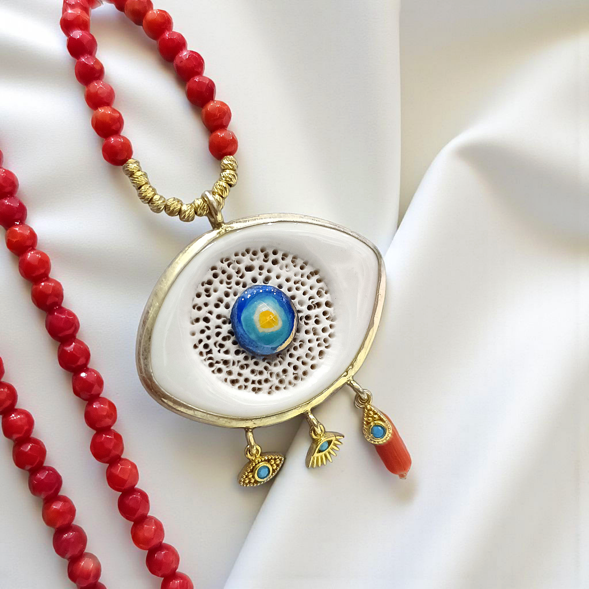 Mercan Taşlı Nazarlık lı Tasarım Gümüş Kolye