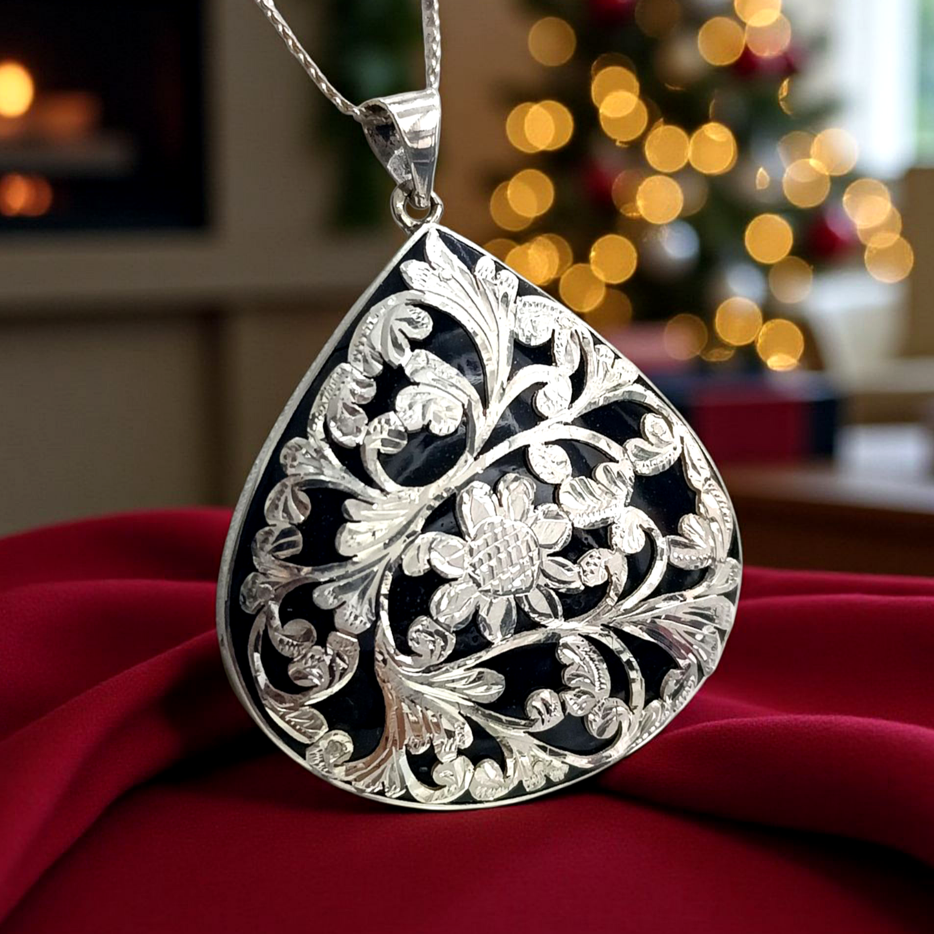 Oltu Taşlı Tek Tasarım Elişi Damla Gümüş Kolye