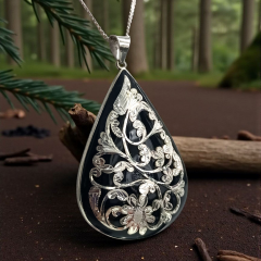 Oltu Taşlı Tek Tasarım Elişi Gümüş Kolye