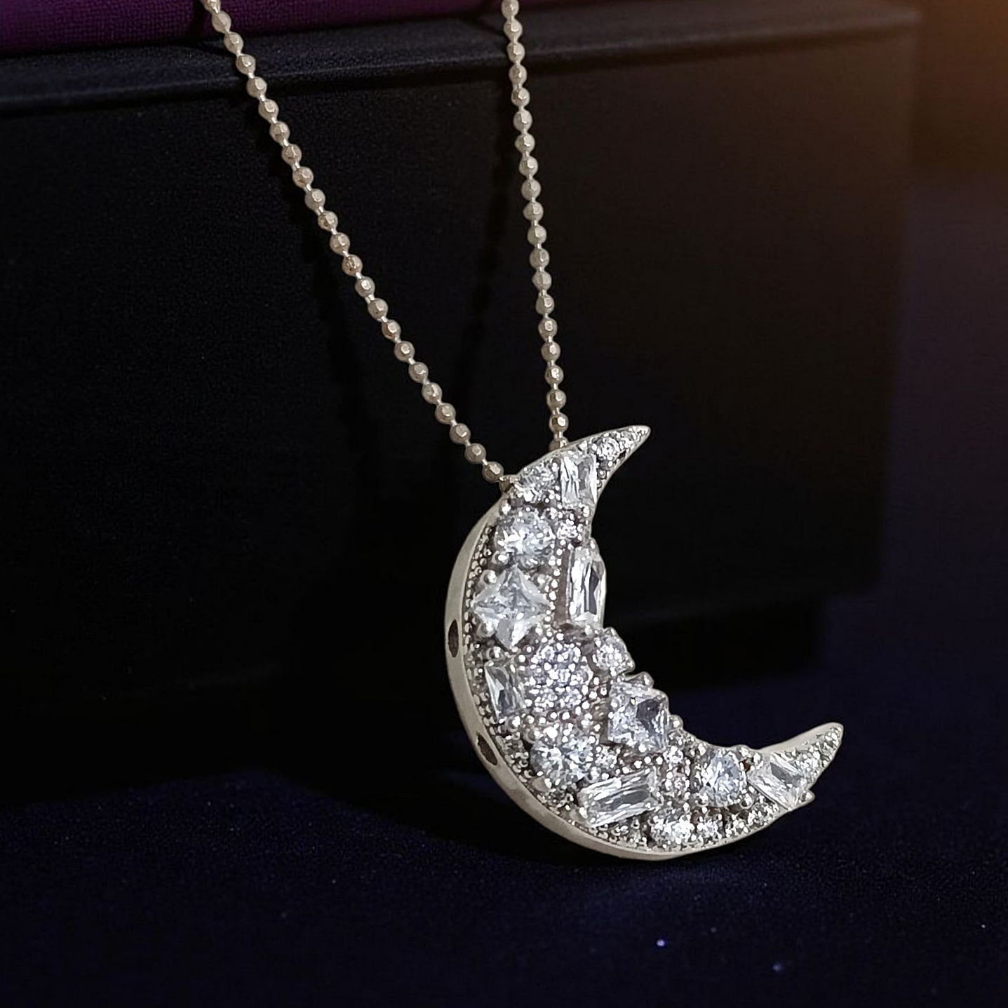 Swarovski Taşlı Altin kaplamalı Ay Gümüş Kolye