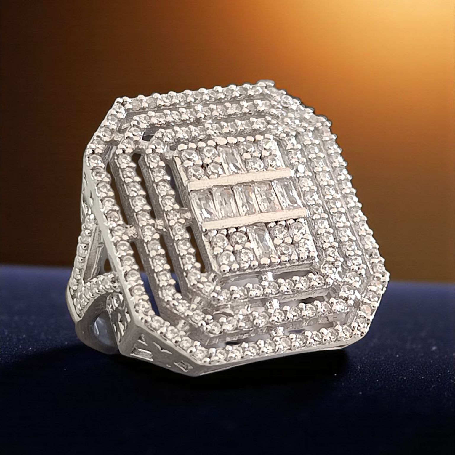 Swarovski Taşlı Altın Rodajlı Bagety Model Gümüş Yüzük