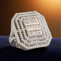 Swarovski Taşlı Altın Rodajlı Bagety Model Gümüş Yüzük