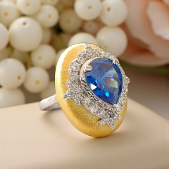 Safir ve Mozanit Taşlı Altın Kaplamalı İthal Tasarım Gümüş Yüzük