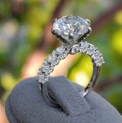 Mozanit Taşlı Yüksek Karat Altın Rodajlı Gümüş Tektaş Yüzük