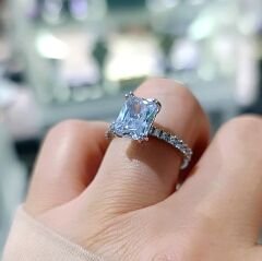 Mozanit Taşlı Altın Rodajlı Bagety Kesim Tektaş Gümüş Yüzük