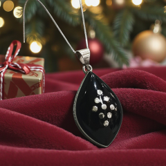 Oltu Taşlı Tasarım Elişi Badem model Gümüş Kolye