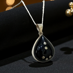 Oltu Taşlı Damla Elisi Tasarım Gümüş Kolye