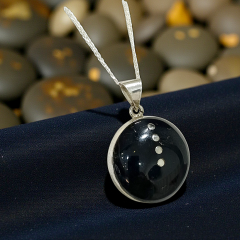 Oltu Taşlı Tasarım Elişi Gümüş Kolyemiz