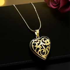 Oltu Taşlı Elişi Altın Kaplamalı Kalp Gümüş Kolye