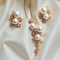 İnci Taşlı Rose Altın Kaplama Gümüş Set