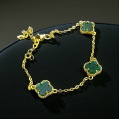 Malakit Taşlı Yonca Model Altın Kaplamalı Gümüş Bileklik