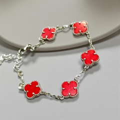 Mercan Taşlı Yonca Model ithal  Gümüş Bileklik