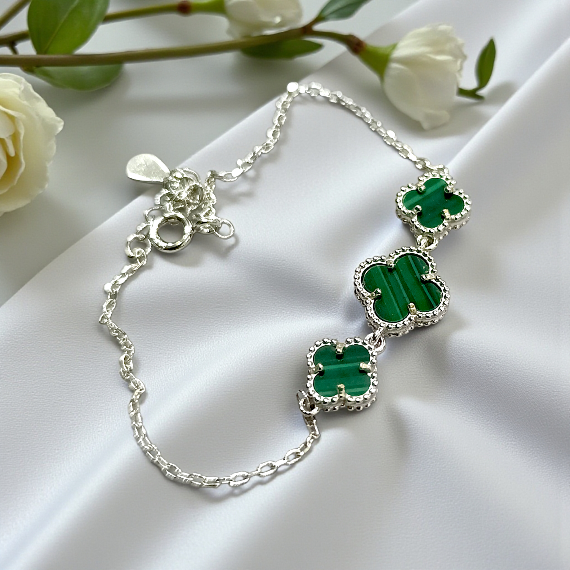 Malakit Taşlı Yonca Model ithal Gümüş Bileklik