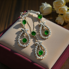 Swarovski Taşlı Altın Rodajlı Gümüş Set