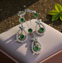 Swarovski Taşlı Altın Rodajlı Gümüş Set