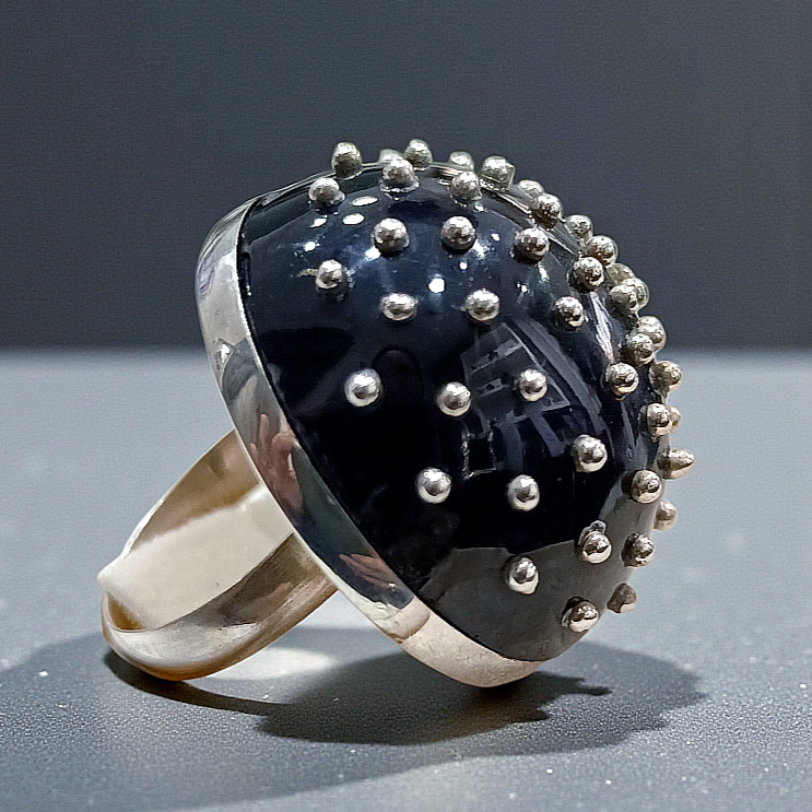 Oltu Taşlı Göverseli Yuvarlak Bombeli Gümüş Yüzük