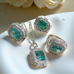 Mozanit ve Florit Taşlı Altın Rodajlı İthal Gümüş Set