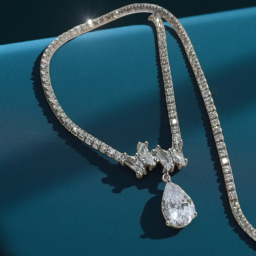 Mozanit Taşlı Damla Altın Rodajlı Gümüş Suyolu kolye