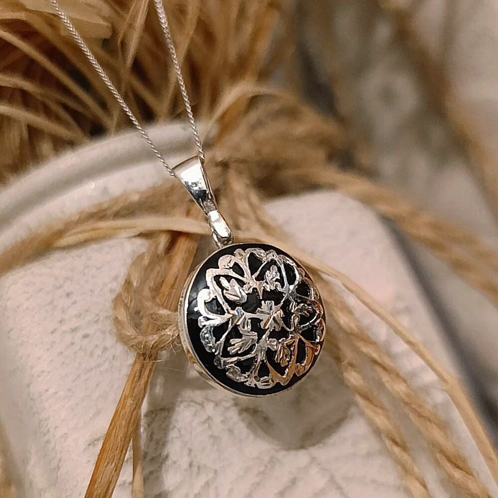 Oltu Taşlı Tasarım Elişi Gümüş Kolye