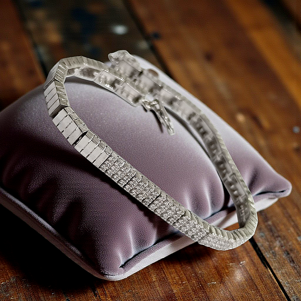 Swarovski taşlı Cartier model Altın Rodajlı Gümüş Bileklik