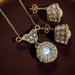 Elmas Montur Altın Kaplamalı Gümüş Set