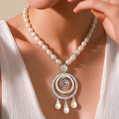 Hakiki İnci Tek Tasarım Altin Kaplamalı Gümüş Kolye