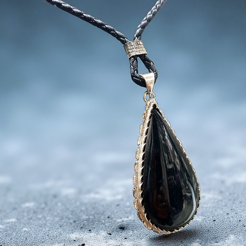 Oltu Kehribarı El işlemesi Gümüş Damla Kolye