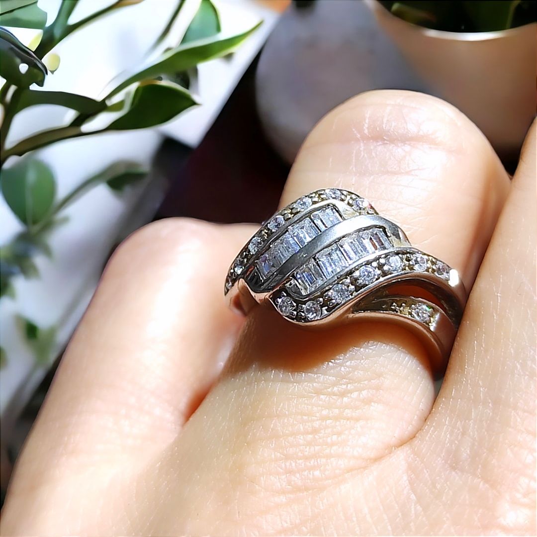 Bagety Taşlı İthal Tasarım Gümüş Yüzük