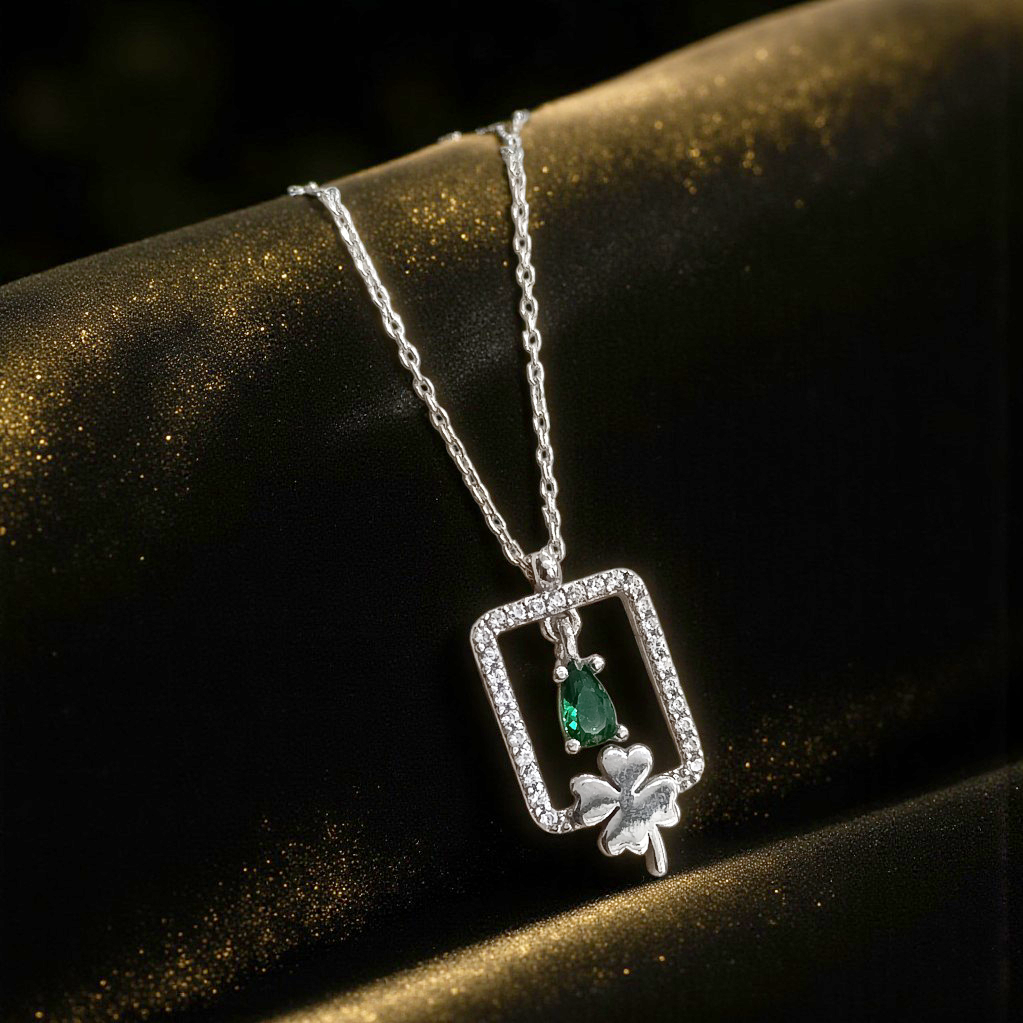 Zümrüt ve Swarovski Taşlı Gümüş Yonca Kolye