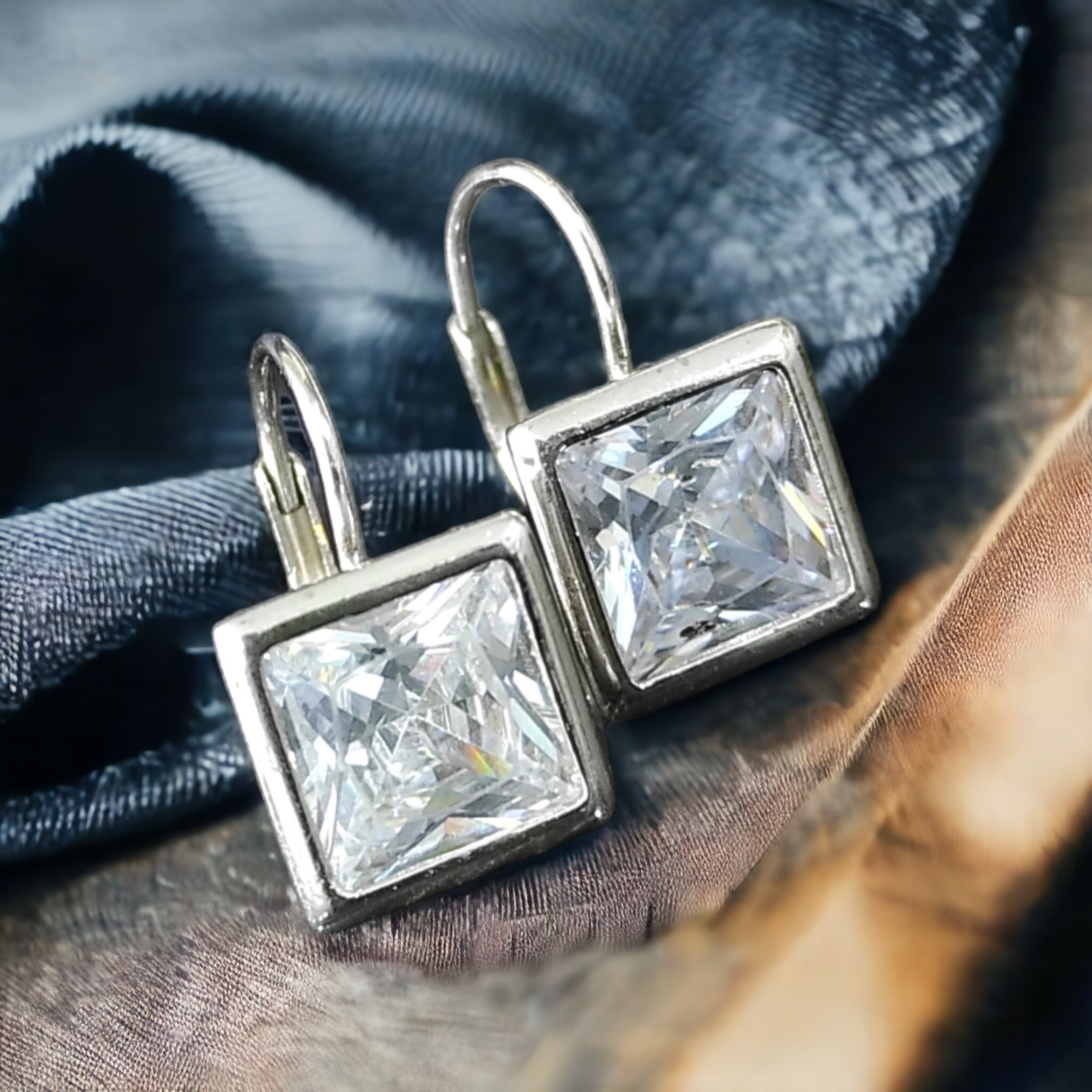 Zirkon Bagety Taşlı İthal Gümüş Küpe