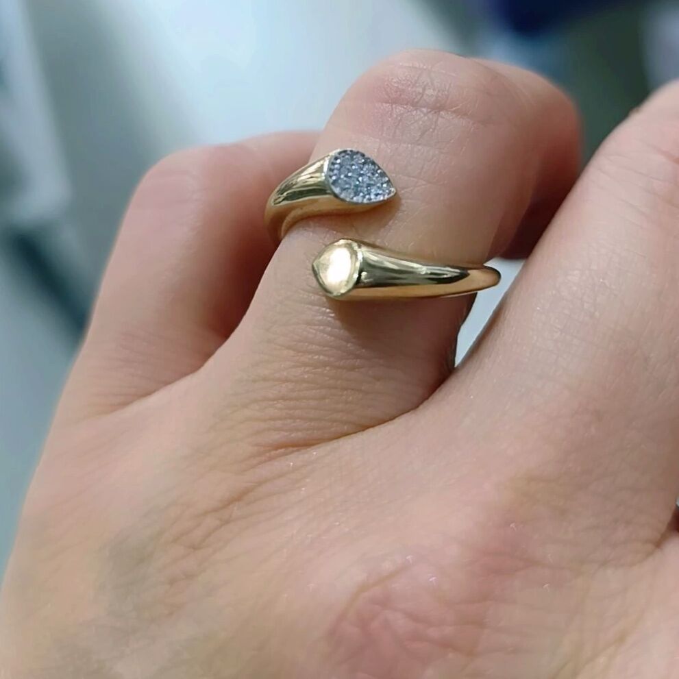 Swarovski Taşlı Altın Kaplamalı Ayarlamalı Gümüş Yüzük