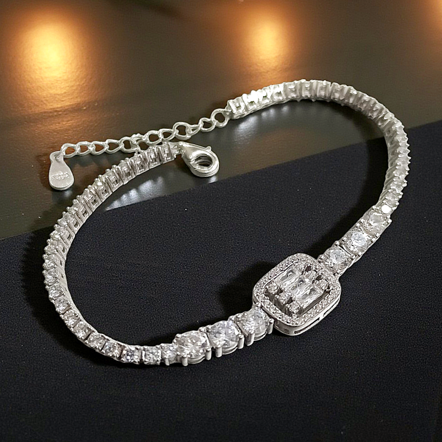 Swarovski Taşlı Bagety Altın Rodajlı Gümüş Bileklik