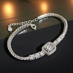 Swarovski Taşlı Bagety Altın Rodajlı Gümüş Bileklik